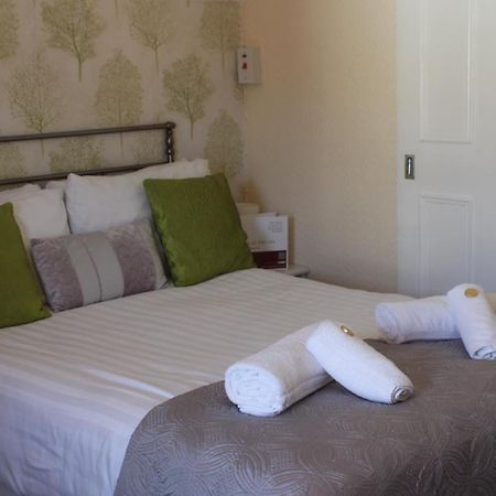 The Heidi Bed & Breakfast Southport Esterno foto